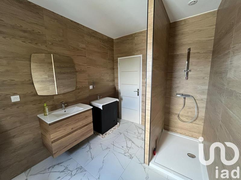 Maison - 122 m² - 4 pièces