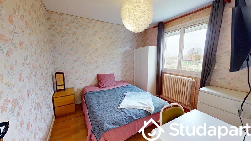 Chambre - 112 m² - 1 pièce