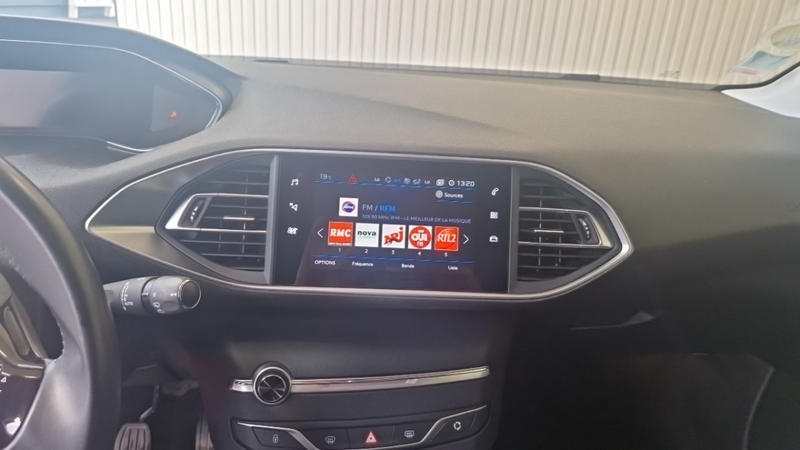 Peugeot 308 Sw bluehdi 130ch ss allure business