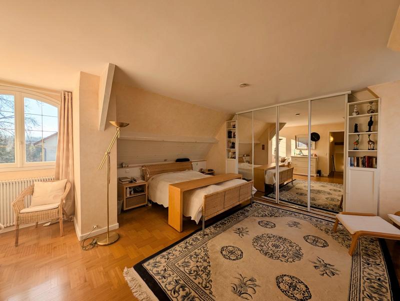 Maison - 199 m² - 7 pièces