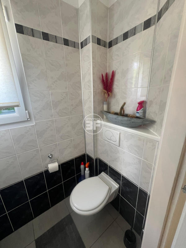 Maison - 102 m² - 5 pièces