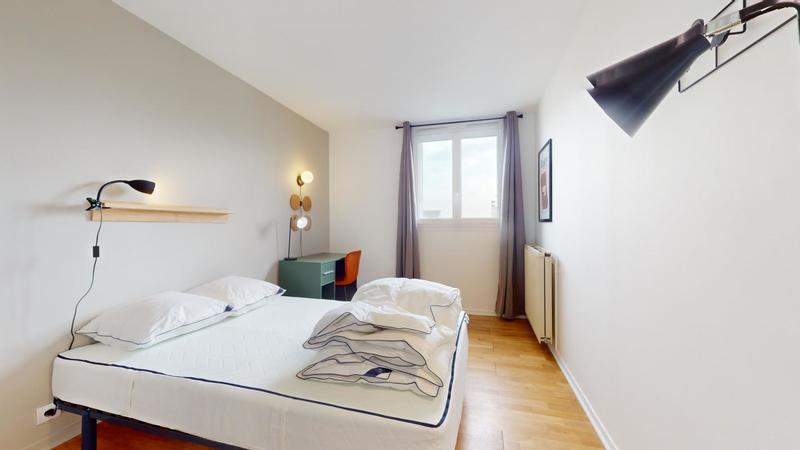 Appartement - 80 m² - 5 pièces