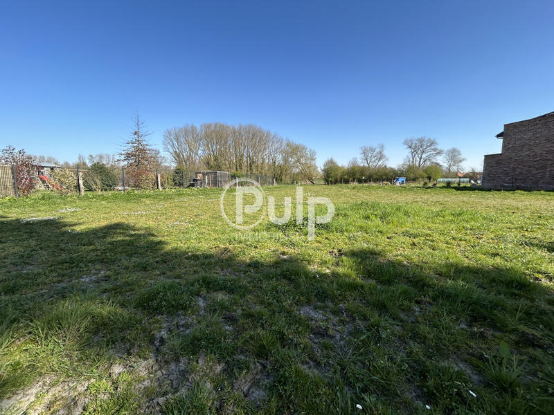 Terrain constructible - 1 123 m²