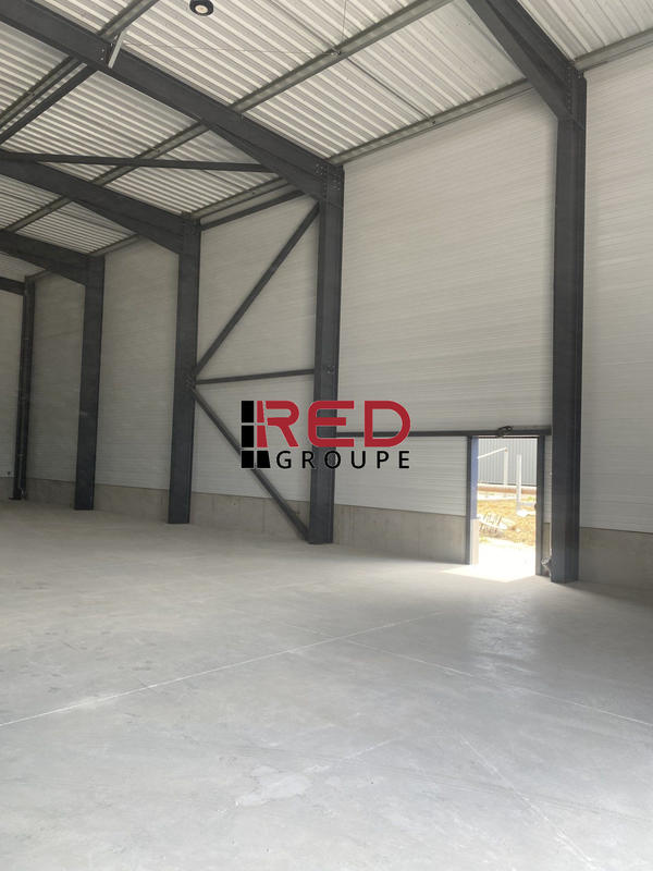 Entrepôt - 260 m²