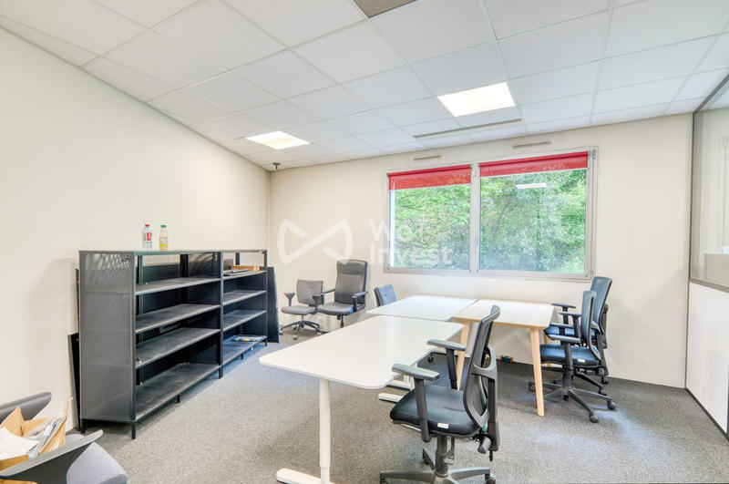 Bureau - 600 m²