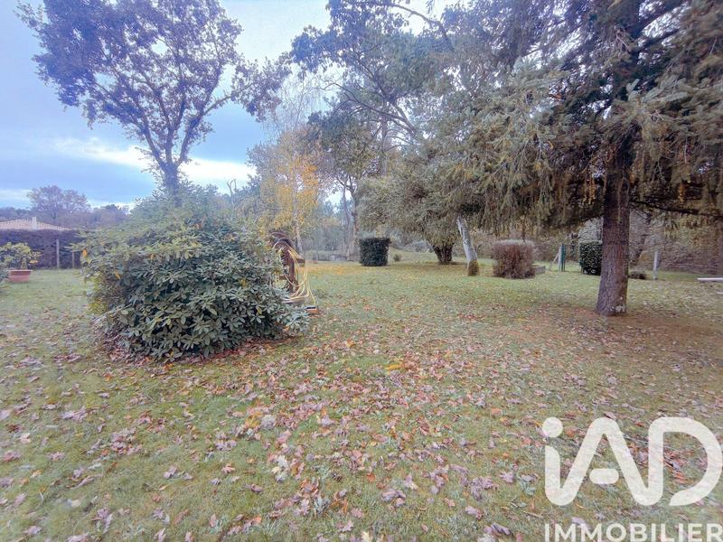 Maison - 205 m² - 6 pièces