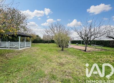 Maison - 143 m² - 6 pièces