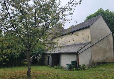 Maison - 198 m² - 10 pièces