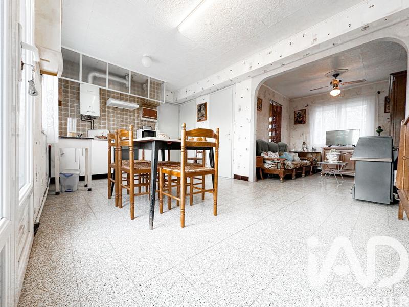 Maison - 90 m² - 5 pièces