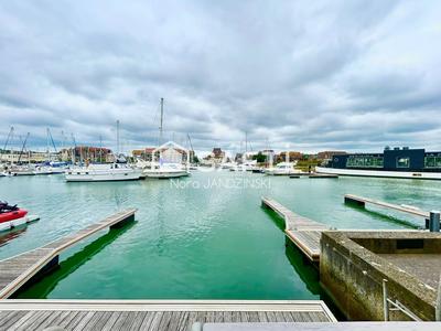 Appartement - 100 m² - 5 pièces