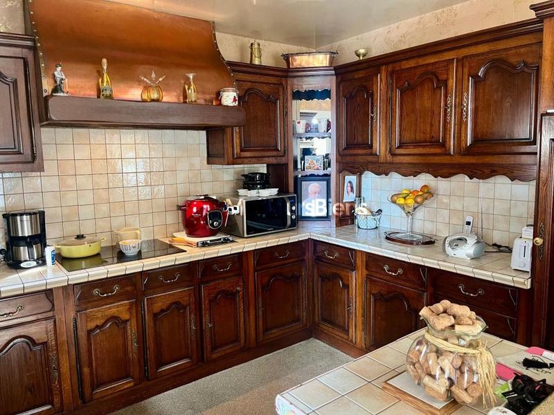 Propriété - 182 m² - 8 pièces