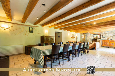 Maison - 196 m² - 7 pièces