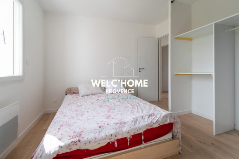 Villa - 100 m² - 5 pièces