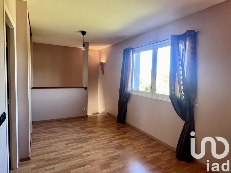 Maison - 196 m² - 7 pièces