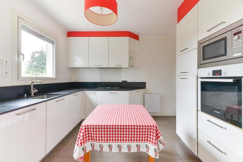 Maison - 178 m² - 8 pièces