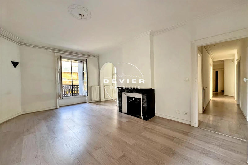 Appartement - 88 m² - 3 pièces