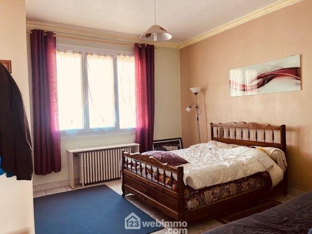 Appartement - 99 m² - 3 pièces