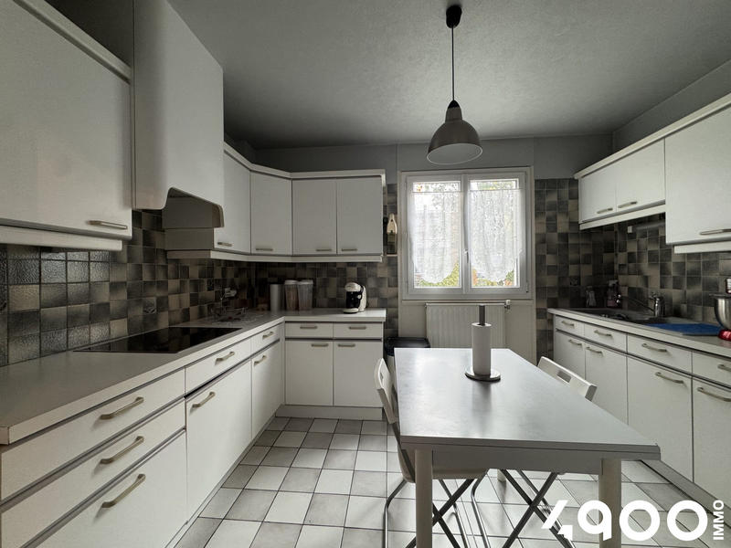 Appartement - 81 m² - 4 pièces