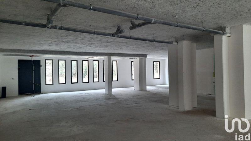 Local commercial - 237 m²