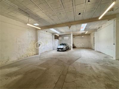 Immeuble - 250 m² - 2 pièces