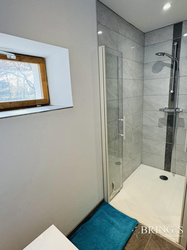 Maison - 161 m² - 6 pièces