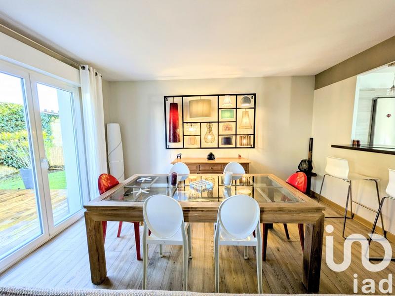 Maison - 93 m² - 4 pièces