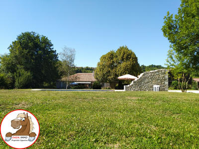 Maison - 232 m² - 6 pièces