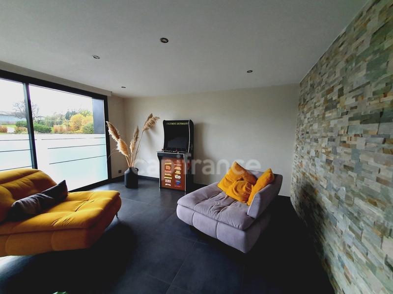 Maison - 160 m² - 6 pièces