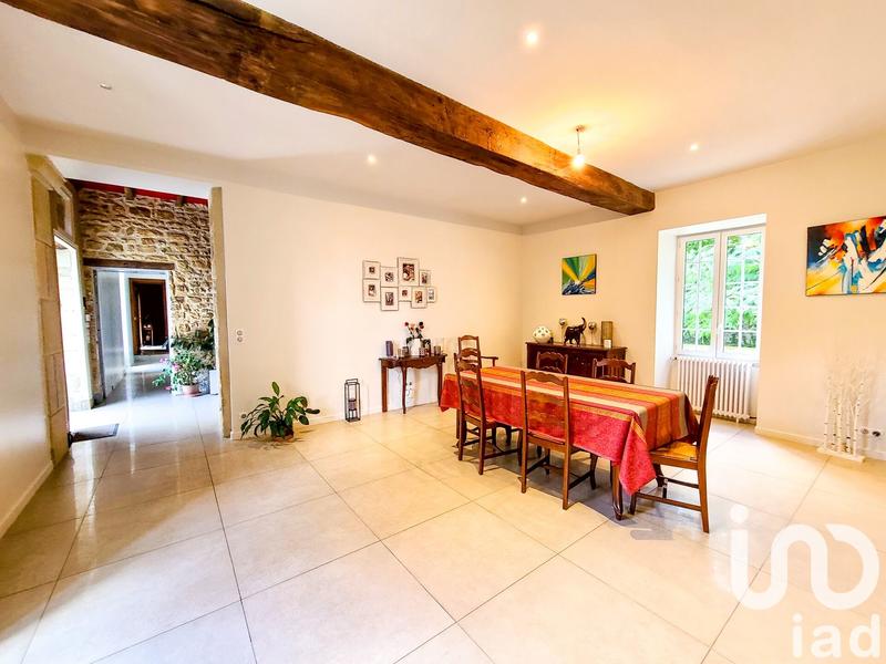 Maison - 284 m² - 10 pièces