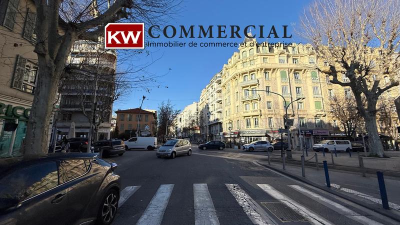 Fonds de commerce - Magasins - 70 m²