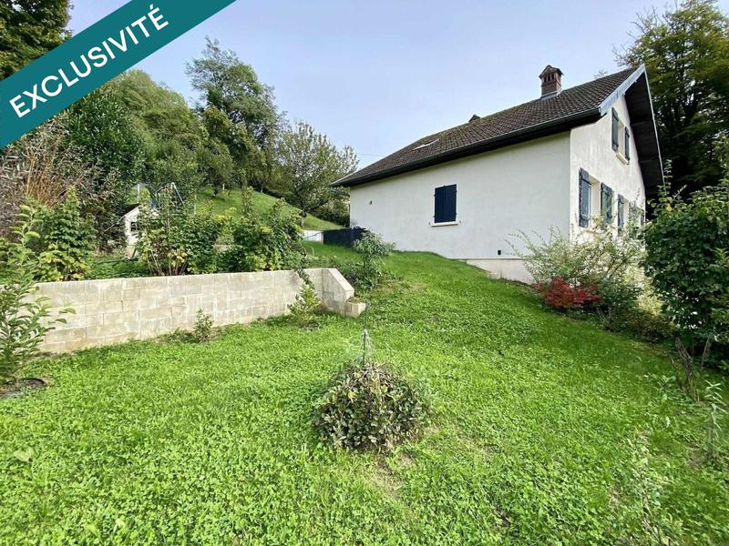 Maison - 121 m² - 8 pièces