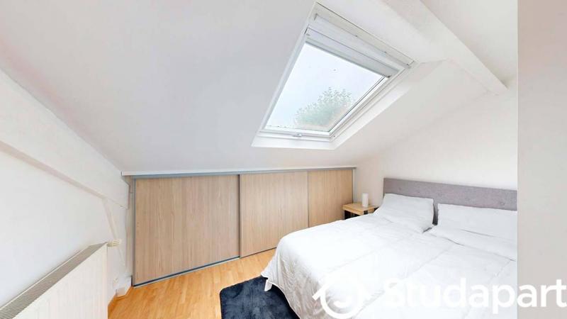 Chambre - 11 m² - 1 pièce