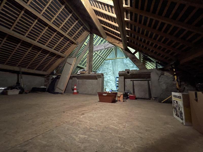 Maison ancienne - 263 m² - 8 pièces