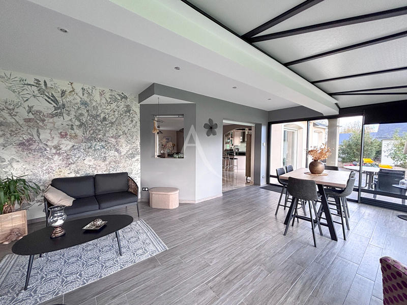 Maison - 185 m² - 5 pièces