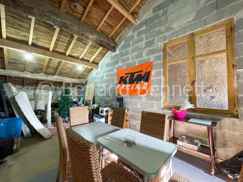 Maison en pierre - 215 m² - 7 pièces