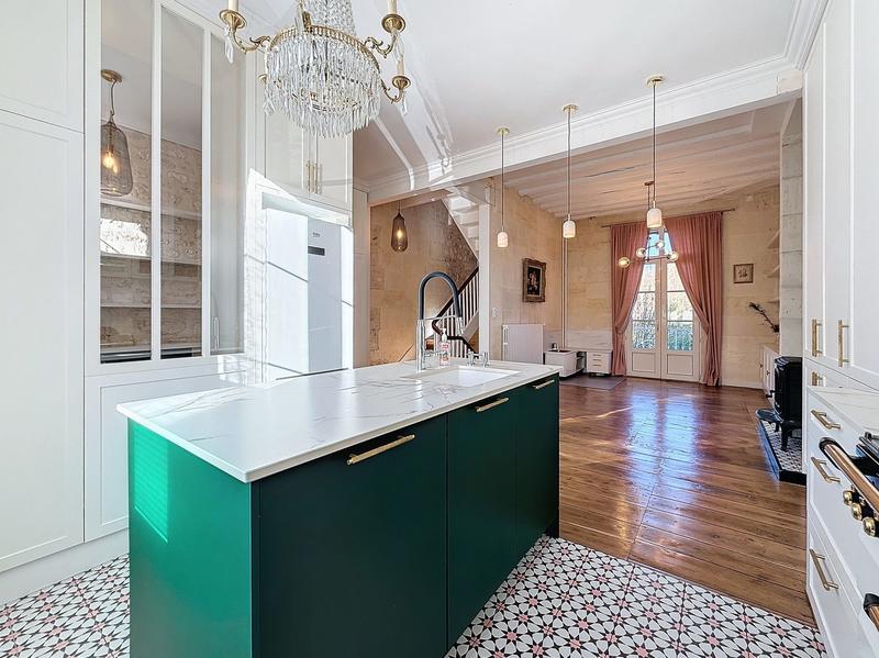 Maison - 160 m² - 6 pièces