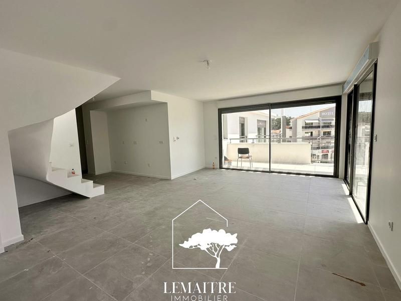 Appartement - 96 m² - 4 pièces