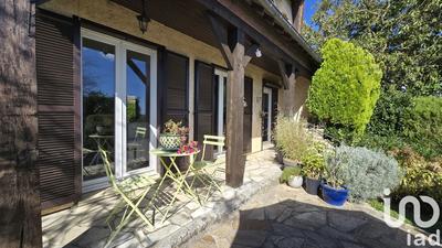 Maison - 137 m² - 6 pièces