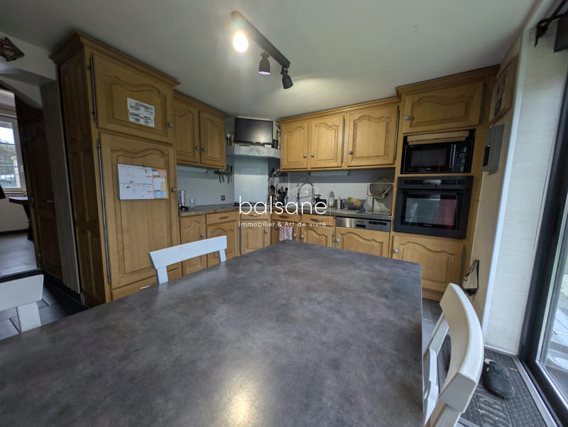 Maison - 99 m² - 5 pièces