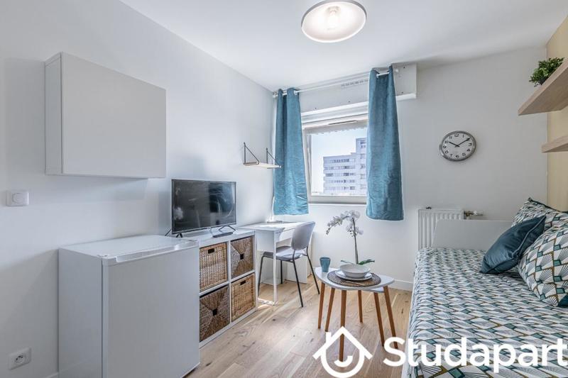 Chambre - 10 m² - 1 pièce