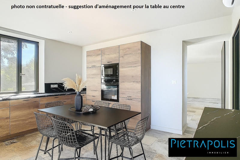 Maison - 180 m² - 7 pièces