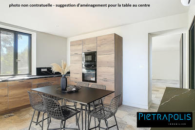 Maison - 180 m² - 7 pièces