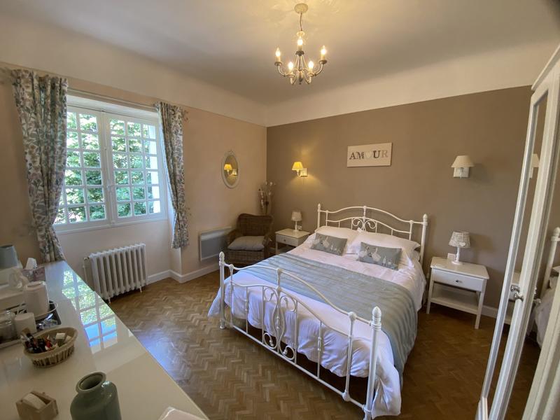 Maison traditionnelle - 265 m² - 8 pièces