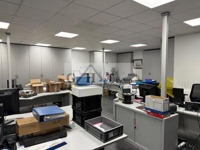 Bureau - 600 m²