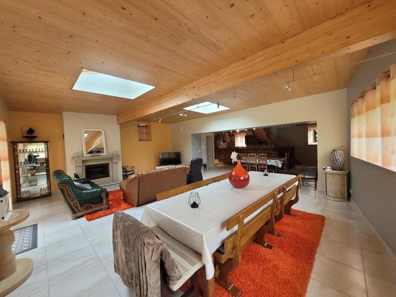 Maison - 194 m² - 7 pièces