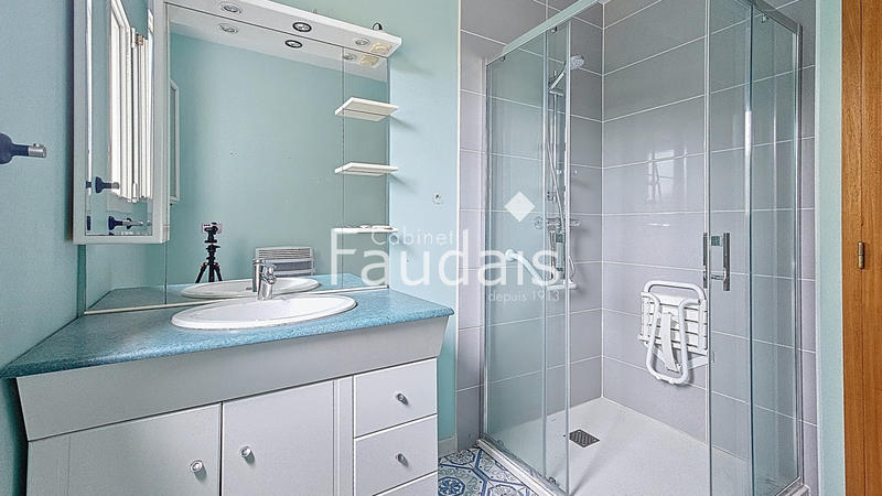 Maison - 145 m² - 7 pièces