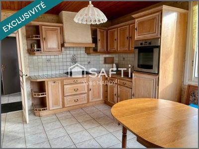 Maison - 98 m² - 4 pièces