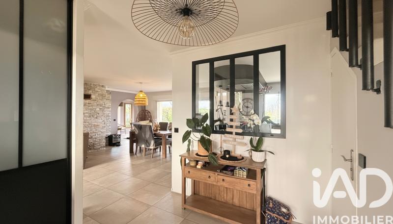 Maison - 147 m² - 8 pièces