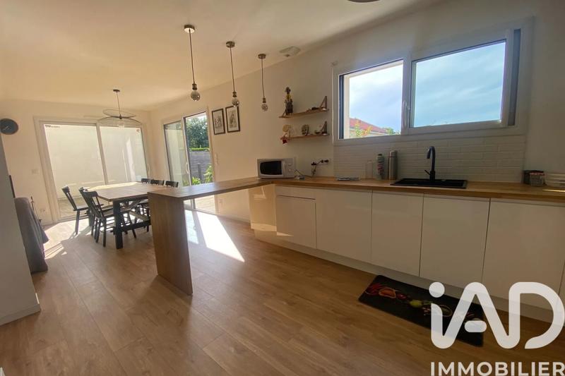 Maison - 100 m² - 5 pièces