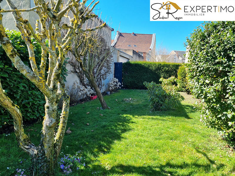 Maison - 228 m² - 9 pièces